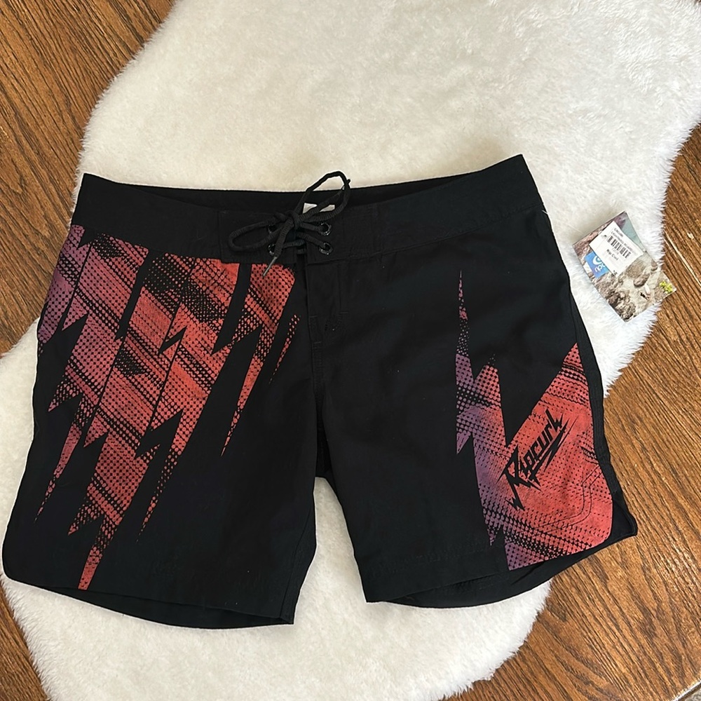 Nwt. Ripcurl swim
Shorts